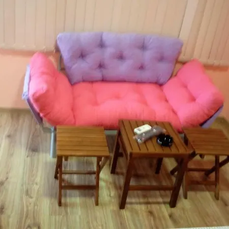 Studio Bonbon נסבר